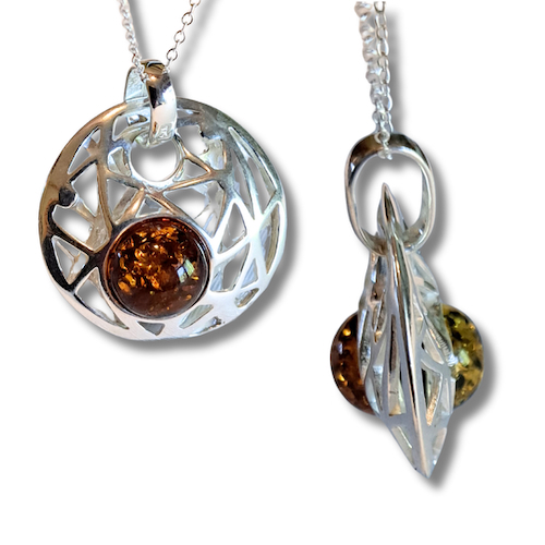 Click to view detail for HW-2586 Pendant Round-Double-Sided Grn/Cognac $65